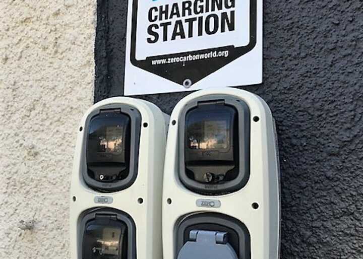 Electric Vehicle Charging Points at the Alexandra
